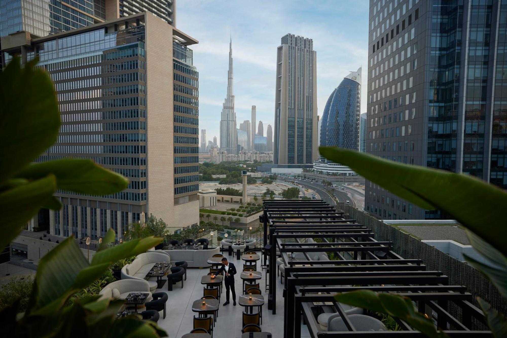 Four Seasons Hotel Dubai International Financial Centre Exterior photo